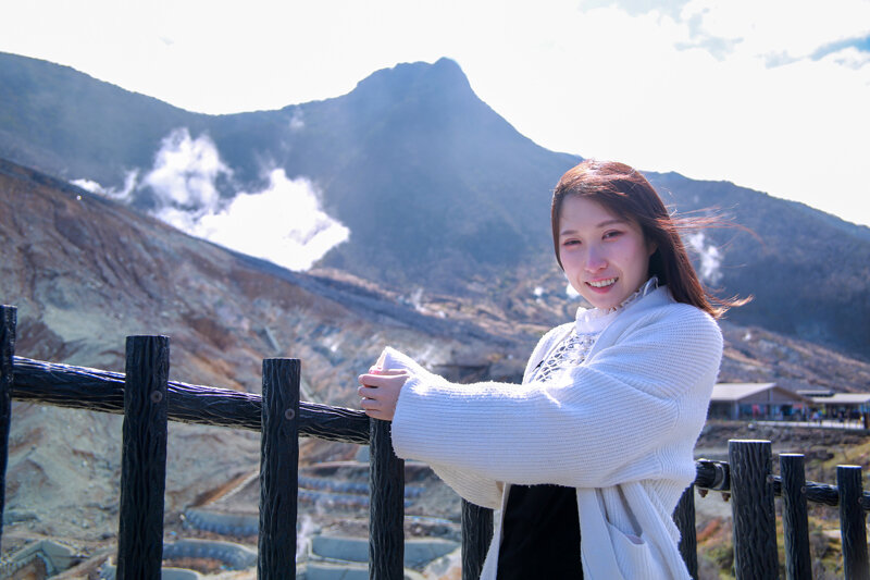 総勢10人！素人女子のガチ恋SEX一泊旅行～恋人気分でいちゃラブ中●しエッチしちゃいました！ サンプル 11