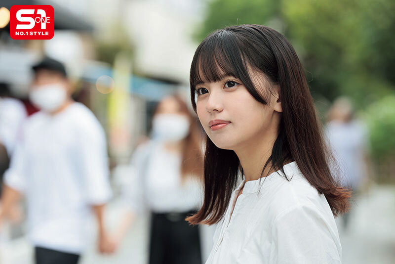 大きな瞳のイマドキ王道美少女がAVデビューして1年が経ちました。 渚あいり 初めてのベスト 12時間 サンプル 4