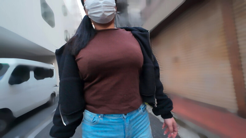 天然巨乳を揉む たゆんたゆんの豊満おっぱいをいろんな体勢にして着衣や生で揉みたくったり、吸い付いたり サンプル 4