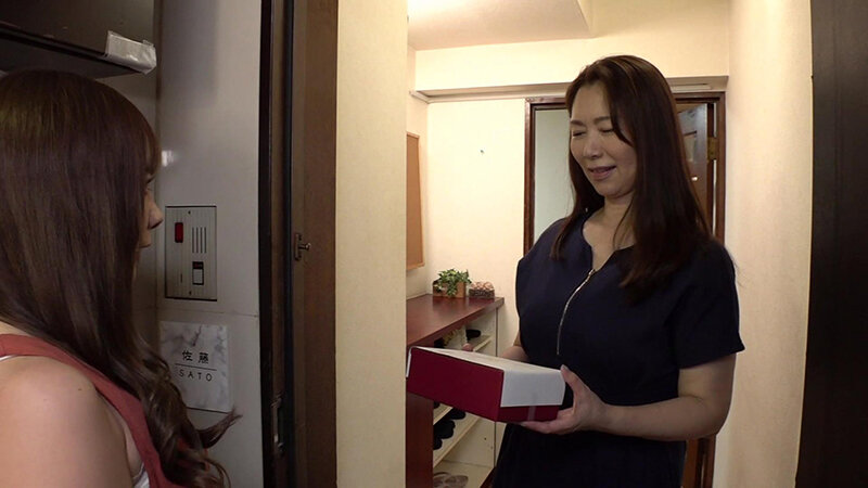 隣の新婚夫婦から夫も妻も寝取るパラサイトおばさん サンプル 1