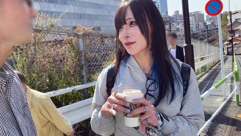本領発揮 巨乳ギャルはオチ〇ポ付き！！ サンプル 2