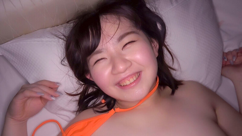 新人デビュードキュメント 性格良すぎるGカップど素人介護士 白兎叶愛