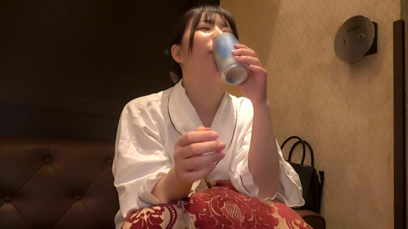 完全プライベート映像 Hカップ天然乳とねっとりエロスの極み 綾瀬舞菜ちゃんと初めての二人きりお泊まり サンプル 10