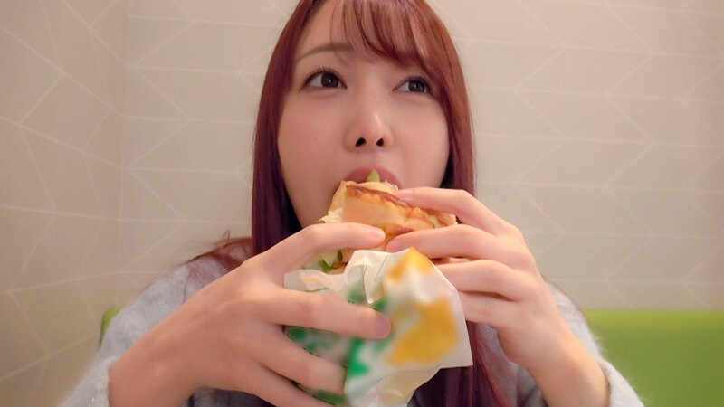 中出し部屋呑みドキュメント 可愛さと美しさの黄金比 弥生みづき サンプル 1