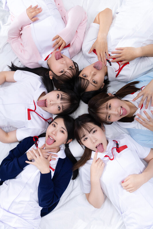 喉シゴきバキューム病院 私たちは苦しくても、えずいても、吐きそうでも、涙が出ても、一生懸命に喉の奥の奥の方まで男性器を受け入れます。 サンプル 1