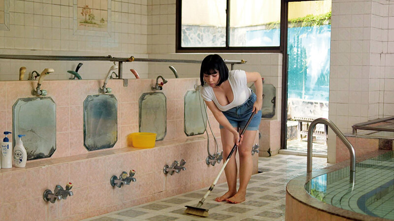 銭湯バイト輪●レ●プ 爆乳女子大生がオヤジ達に嬲られ精子と媚薬にまみれて堕ちていく湯けむり密室 九井スナオ サンプル 2