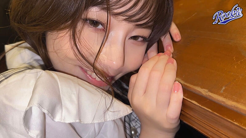 性欲溢れたコンビニバイト彼女は客がいるのにバイトテロ密会＆時短エロ奉仕でザーメンぶっこ抜き！！仕事終わりも変態オマ●コフル稼働でハメまくる24時間ド発情営業。 秋元さちか サンプル 7