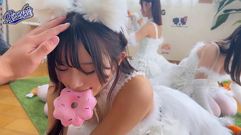 超サモエロカフェ！！ オチ●ポジャーキー大好物なサモエドちゃんとモフパコ大乱交スペシャル！！ サンプル 2