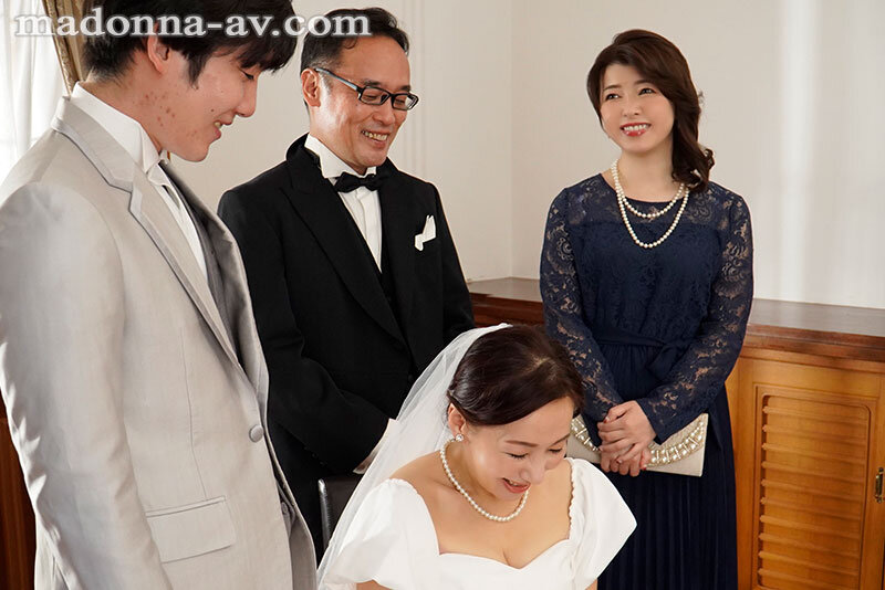 大喧嘩の末に、離婚した元夫婦―。 20年ぶりに仲直りした私たちは、新婚当初のように何度も何度も精魂尽き果てるまで求め合った。 岡江凛 サンプル 8