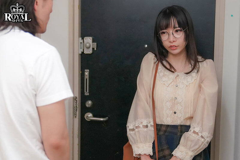 王様ゲームで急接近した隠れ淫乱な地味巨乳と、一泊二日のラブラブ中出しセックス。 雛乃ゆな