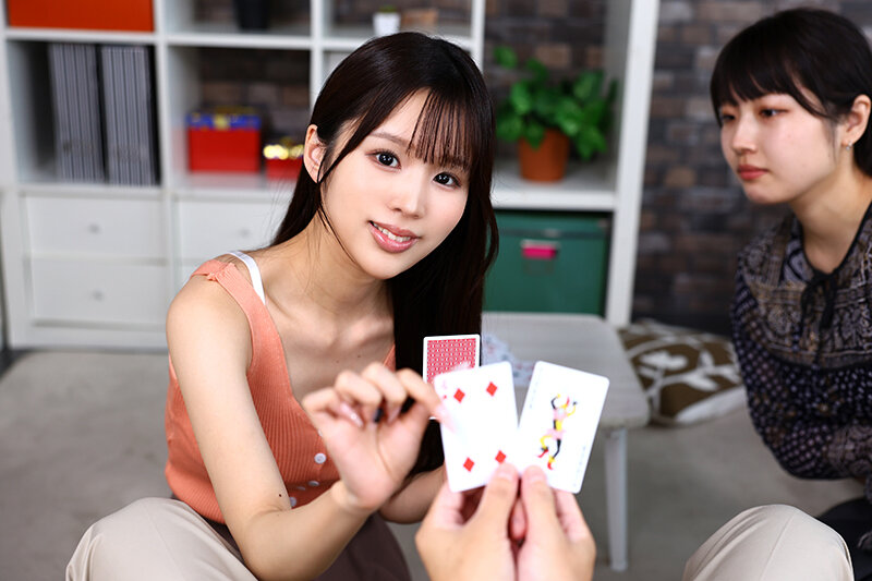 【VR】彼女がいる前で裏切り射精させられた日 見た目清楚なのに人の彼氏を寝取るのが大好きな悪魔的ビッチ 新井リマ サンプル 4