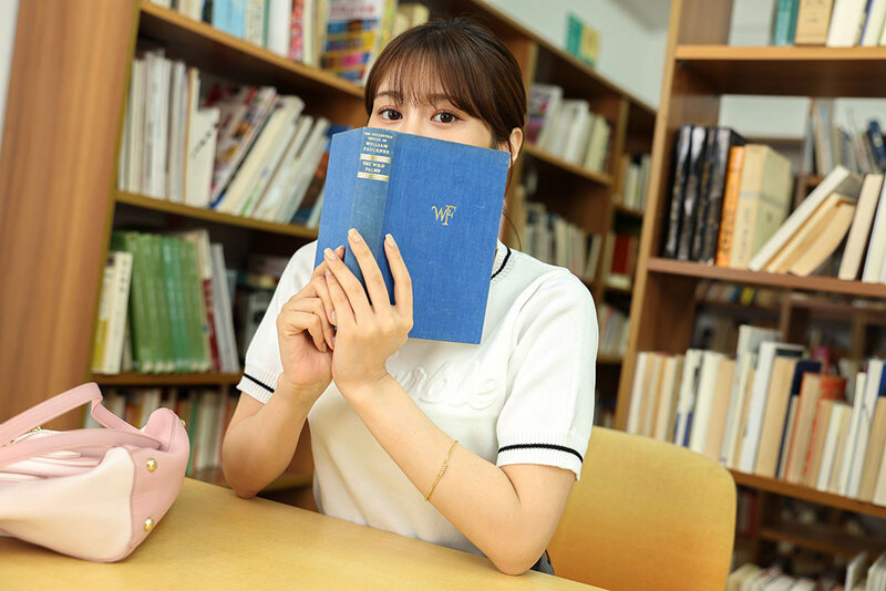 【VR】あなたのこと…推しです。大学一の高嶺の花に言い寄られ、面白半分でセフレにしたものの…。好きが溢れ続ける’だいしゅきキス’に想いが逆転したかもしれません。鳳みゆ サンプル 3