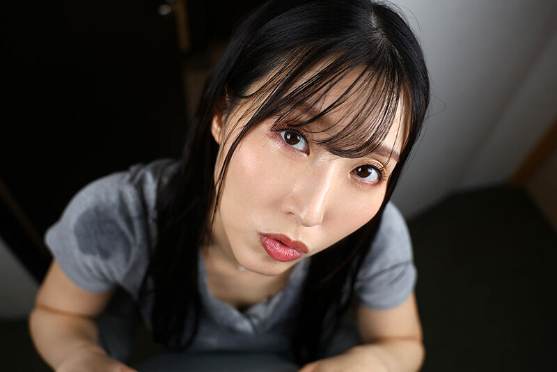 【VR】上の階の人妻さんは、雨天を理由にボクを誘惑する。しっとり濡れた官能ボディに踊らされ、精巣を貪るキラー騎乗位で気が済むまでオカされました。401号室 ゆかりさん サンプル 3
