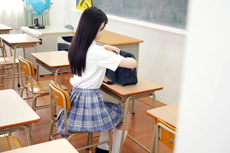 【VR】用務員の俺を蔑んだ学園のパイパンマドンナが後悔するまで早朝ちくしょうレ●プ サンプル 5