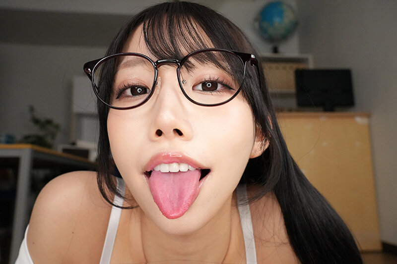 【VR】むっつり文学部女子の淫語研究。純文学の卑猥な文章を教授とたどり、秘めたエロスを覚醒させる淫らな囁き。 尾崎えりか サンプル 12