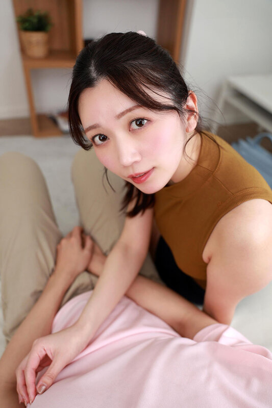 【VR】「セックスが下手くそ」と言われた兄嫁がボクで練習させて欲しいと乳首をこねくり誘惑してきた 戸川なみ サンプル 2