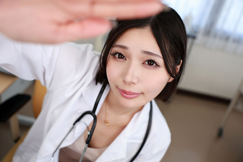 【VR】ド淫乱な保健室の先生と淫らな生性交を繰り返す教師が急増中 真野祈 サンプル 5