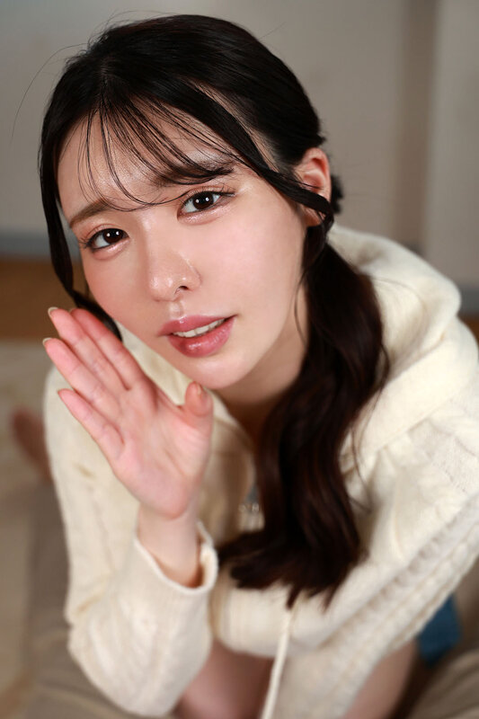 【VR】究極片想いの後輩との密着度の高い日。いい匂いが充満した女子大生の部屋で、何度も’好き’連呼される最高の一日。黒島玲衣 サンプル 9