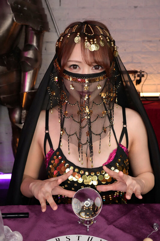 【VR】大変！！あなた、このままじゃお終いよ？負のエネルギーを吸い出すという謎理論に言いくるめられ、上下のクチで徹底的に淫らな搾精占いを行われたボク。 弥生みづき サンプル 2