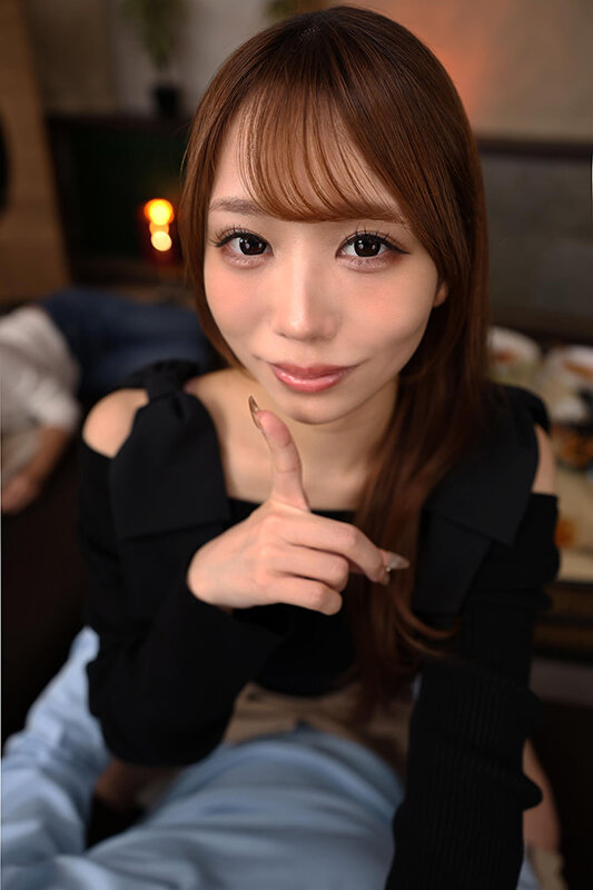 【VR】結婚を控えたボク達をお祝いしてくれると言う彼女の妹から、常に彼女が近くにいる状態で迫られて…。こっそりと、ねっとりと彼女との圧倒的なスペックの違いを見せつけられながら成すすべなく言いなり浮気射精したボク。 尾崎えりか サンプル 5