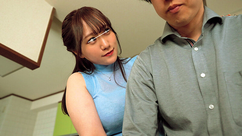 息子の同僚に一目惚れされちゃう旦那とレス状態の人妻……熱烈な告白を丁重に断るも「思い出に胸だけ揉ませてください！」と頼み込まれ5分限定で了承！！まさかの巨乳揉み放題！？「もう我慢できない…」と膣奥ナマ性交まで許してしまい家族に内緒で大量中出し！！ サンプル 3