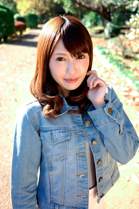素人人妻インタビュー theBEST 4 揉んでよし！ハメてよし！スレンダー巨乳のエロ妻たち サンプル 7