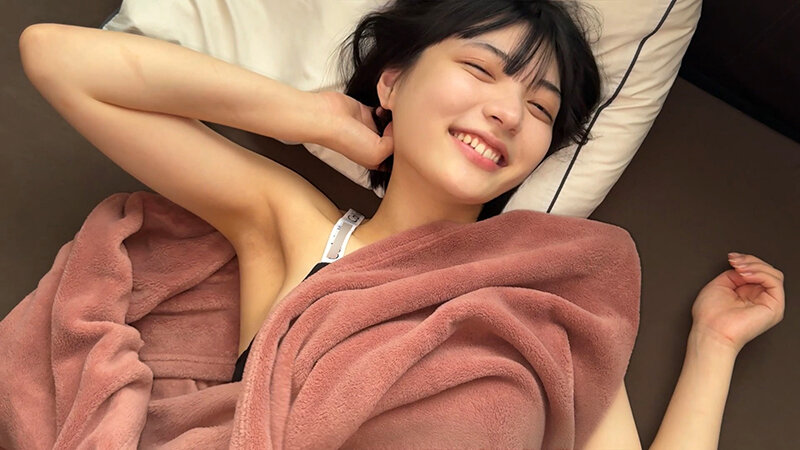 昨日もあんなにシたのに…寝起きカノジョのすっぴんが可愛すぎて朝勃ち即ズボッ！イチャイチャSEX サンプル 5