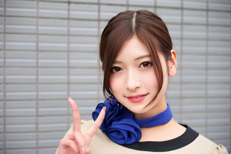 街で働くかわいい女の子をガチナンパ＆その場でガチ本番交渉！真面目そうに見える制服系お姉さん！なんか普通に仕事してます感出てますがエロオーラ全開のムンムンビームの方が溢れ出てますよ！ サンプル 7