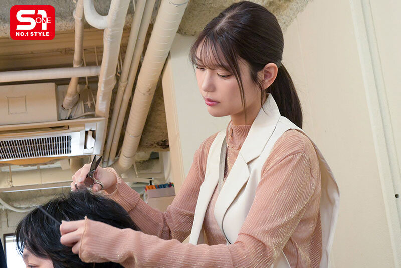 皆が羨む僕のキレカワ彼女が他人棒に堕ちていた…ヘアサロンNTR 倉木華 サンプル 1