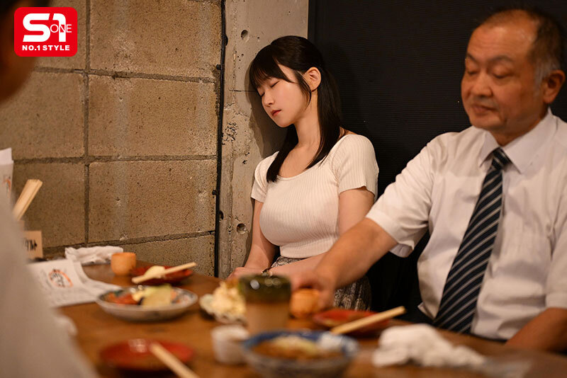 出張先で大嫌いなセクハラ上司とまさかの相部屋に…絶倫性交を断れず3日間軟禁され感じ続けてしまった気品ある魅惑ヒップ新人社員 依本しおり サンプル 1