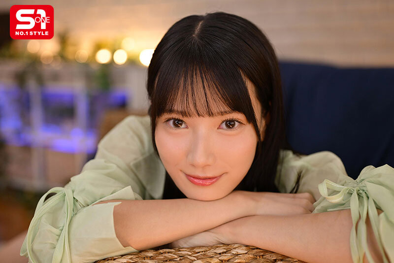 こんな美少女のエッロいフェラチオと嬉しそうな大量顔射 榊原萌 サンプル 1