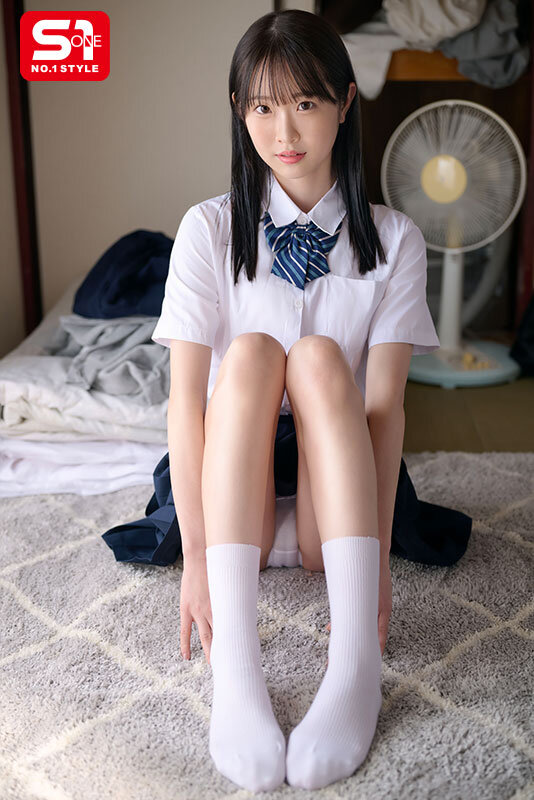 親戚おじさんの家に預けられた10代の私は気持ち悪いと思いながらカラダを舐められハメられていました。 白上咲花 サンプル 1