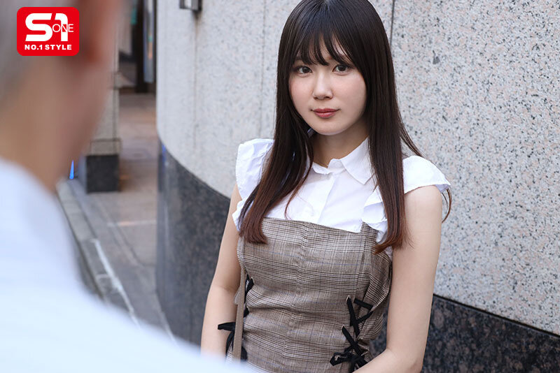 水乃なのはさん（23）は昨年、東京・歌●伎町の某公園周辺で売春目的の「立ちんぼ」を行い、中年男性との変態的な本番行為を繰り返すうちに性的興奮を覚え強く依存するようになってしまいました。 サンプル 1