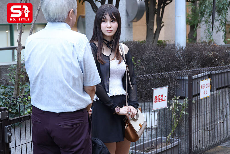 水乃なのはさん（23）は昨年、東京・歌●伎町の某公園周辺で売春目的の「立ちんぼ」を行い、中年男性との変態的な本番行為を繰り返すうちに性的興奮を覚え強く依存するようになってしまいました。 サンプル 2