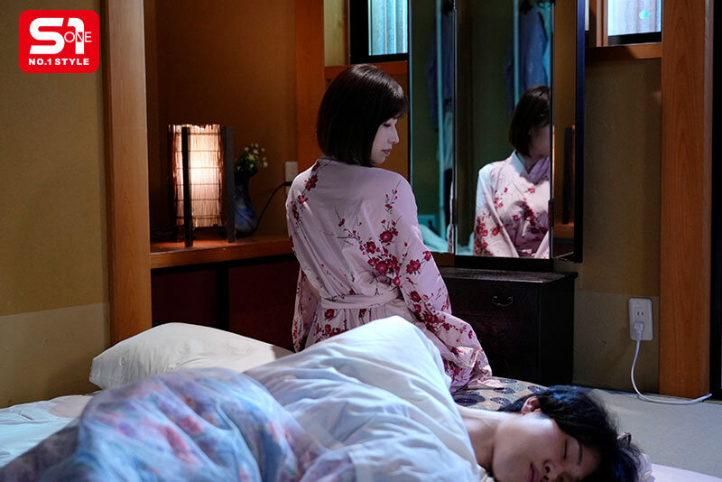 結婚から30年経っても毎夜お母さんを抱く猿並み父さんの絶倫チ●ポに発情し始めた僕の嫁 奥田咲 サンプル 9