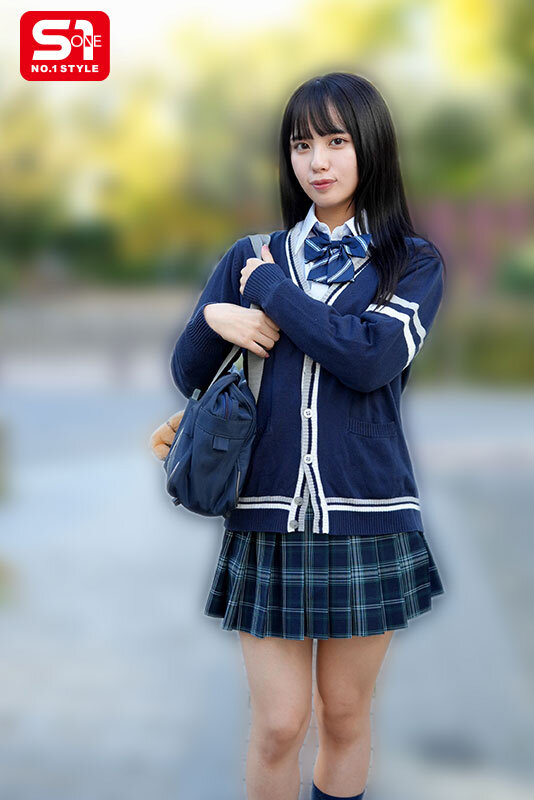 清楚な一個下の後輩にある日、突然告白されて… それから3年で優秀な肉オナホに改造してやったww 渚あいり サンプル 11