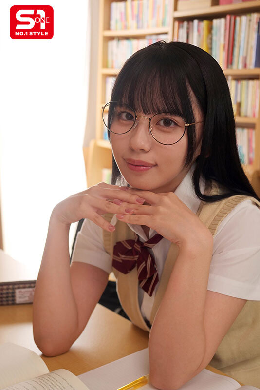 清楚な一個下の後輩にある日、突然告白されて… それから3年で優秀な肉オナホに改造してやったww 渚あいり サンプル 6