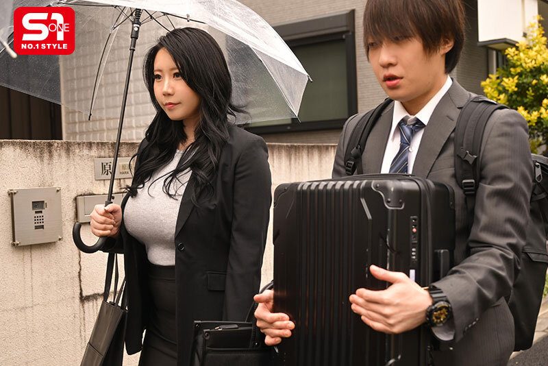 面倒見が良く優しいKカップの女上司とまさかの相部屋 AM0:00 酔った先輩は童貞の僕でも押せばヤレそうです みなみ羽琉 サンプル 1