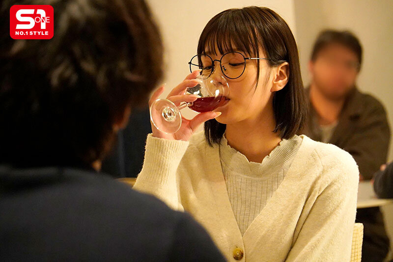 バイト先の地味なノーマーク女子と一緒に飲んだら… まさかのSEX大好きエロモンスターで精液透明になるまで何度もヌカれた。 兒玉七海 サンプル 3