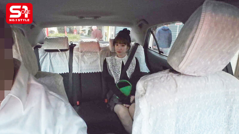 アイドルを秒でハメる！石田佳蓮のプライベートに突撃しまくった前代未聞のドッキリ即ズボスキャンダル！ サンプル 11