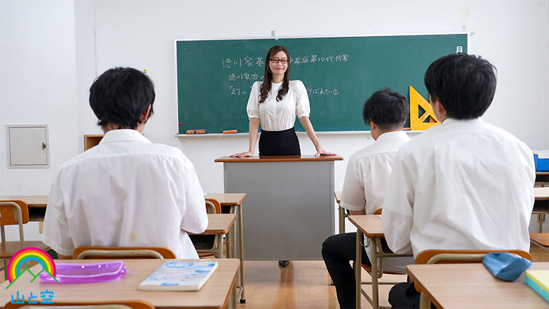 見られたくないけど見られたい性癖の先生が校内露出で潮吹き発情放尿羞恥 葵百合香 サンプル 1