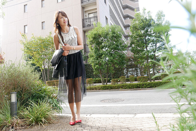 「立ちんぼ妻」 B級熟女 かすみ40歳 サンプル 1