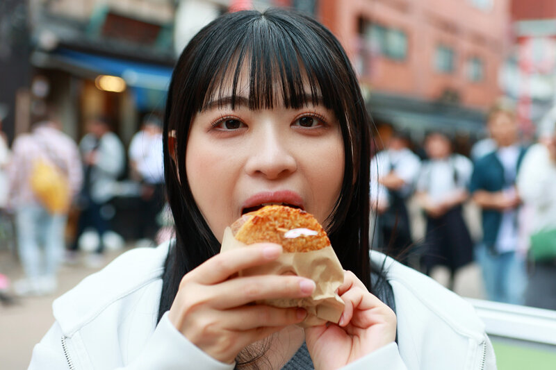 天然爆乳田舎娘のノーブラ東京観光～杏奈ちゃん（Gカップ・97cm） 花柳杏奈 サンプル 6