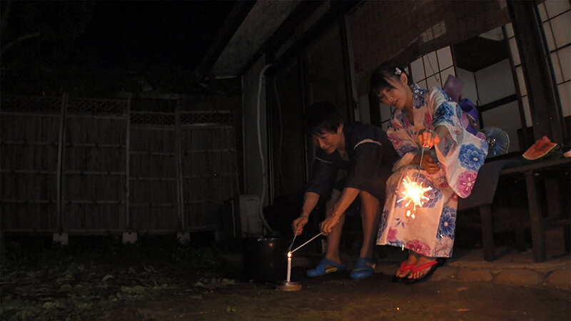 前略 幼馴染と私は結婚して夏の田舎で種付け中出し生活を過ごしてます。最高の2人暮らし 逢見リカ サンプル 8