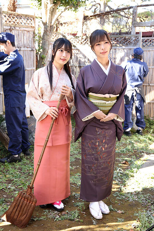 大学サークルで毎年恒例の古民宿住み込みアルバイトで…美人女将とバイト仲間の同級生と重ねた秘密の浮気SEX三角関係 サンプル 1