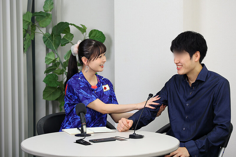 サッカー番組で大人気！同じテレビ局で働く幼馴染のキャスターが週刊誌にすっぱ抜かれた！僕が最初に好きだったのに（BSS）、実はサッカー選手やプロデューサーと誰とでも寝るただのヤリマンで、、、 静河 サンプル 3