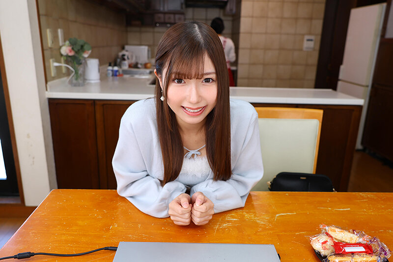 【VR】【8K VR】「お姉ちゃんのこと忘れて私のおま〇この事だけ考えて？」彼女の妹に囁き淫語で誘惑され何回も中出しさせてくる小悪魔妹 みゆ サンプル 4