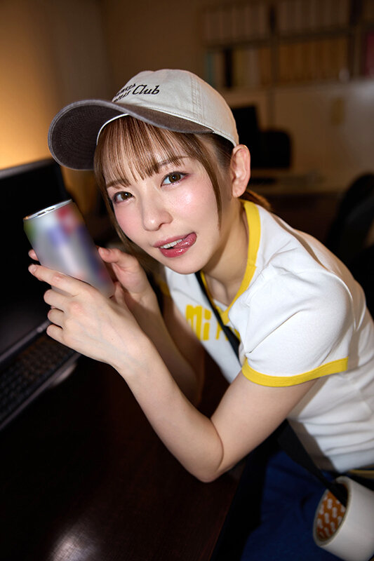 【VR】【8K VR】いつも応援してくれる後輩のボーイッシュADと会社でサシ飲み午前2時。この後、密着ハグして唇腫れるほどベロキスしたし、ゴムも付けずに滅茶苦茶中出しセックスした。 めいさちゃん サンプル 2