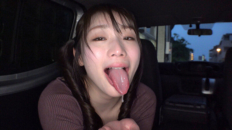 スリルがあるほどエロくなる！？バレたらヤバイ素人娘の車内フェラチオ サンプル 10