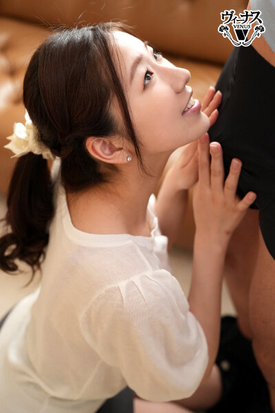 昼ランチで行く会社近くのカフェで働くパート妻はエロ女神 美味しそうに咥えるザーメン大好きフェラ 激オナ連続アクメ 結婚しているのに生ハメ中出しを求めてきた―。 七原さゆ サンプル 8